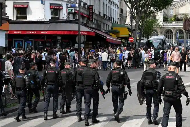 Paris protest against police violence banned, angering organizations